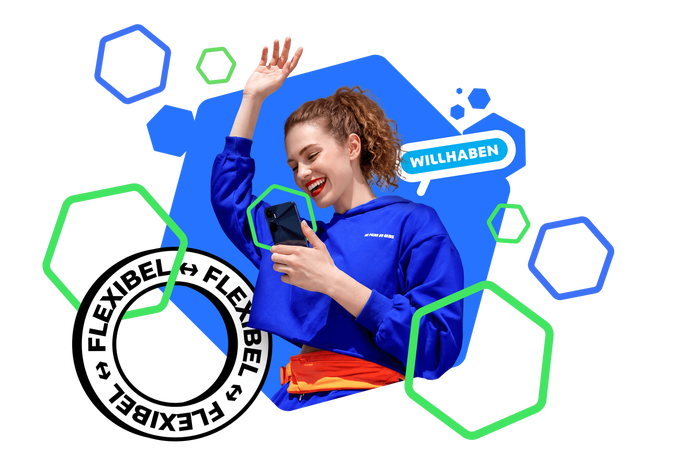Eine junge Frau in einem leuchtend blauen Hoodie lächelt, während sie auf ihr Smartphone schaut. Aufgeregt hebt sie einen Arm vor einem kräftig blauen geometrischen Hintergrund. Grüne und blaue Sechsecke umgeben sie und verleihen dem Bild eine dynamische, digitale Note. Das Wort „FLEXIBEL“ erscheint wiederholt in einer kreisförmigen Grafik, und in einer Sprechblase steht „WILLHABEN“. Die Szene vermittelt Flexibilität, Spaß und die moderne Nutzung mobiler Geräte.